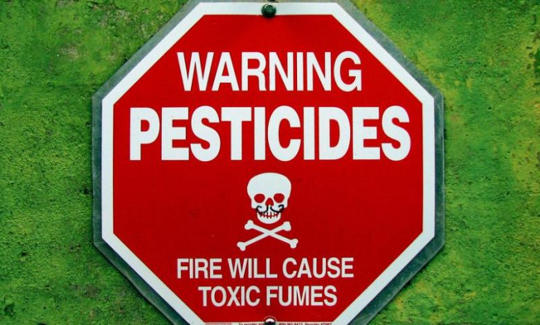 warning pesticides 800x600